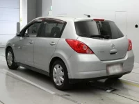 Nissan TIIDA лот № 90705 оценка 4  с аукциона в Японии 5