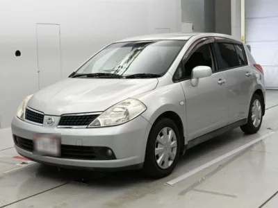 Nissan TIIDA  с аукциона в Японии