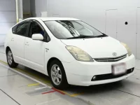 Toyota Prius лот № 90717 оценка 4  с аукциона в Японии 4