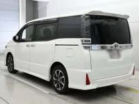 Toyota VOXY лот № 30927 оценка 4.5  с аукциона в Японии 5