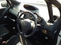 Toyota VITZ лот № 30909 оценка R  с аукциона в Японии 8
