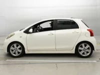 Toyota VITZ лот № 30909 оценка R  с аукциона в Японии 3