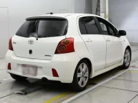 Toyota VITZ лот № 30909 оценка R  с аукциона в Японии 1