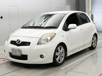 Toyota VITZ  с аукциона в Японии