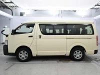 Toyota HIACE лот № 30153 оценка 4  с аукциона в Японии 3