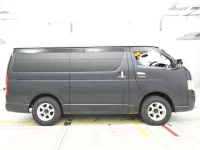 Toyota HIACE VAN лот № 40124 оценка 3.5  с аукциона в Японии 2