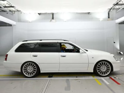 Toyota Crown Estate