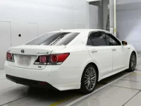 Toyota CROWN лот № 30960 оценка 3.5  с аукциона в Японии 1