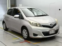 Toyota VITZ лот № 30921 оценка 3.5  с аукциона в Японии 4