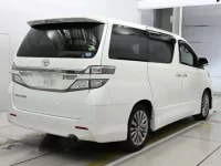 Toyota VELLFIRE лот № 30915 оценка 4.5  с аукциона в Японии 1