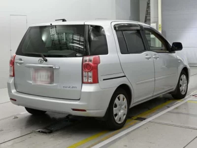 Toyota RAUM