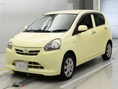 Toyota PIXIS EPOCH  с аукциона в Японии