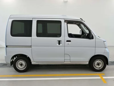 Toyota Pixis Van