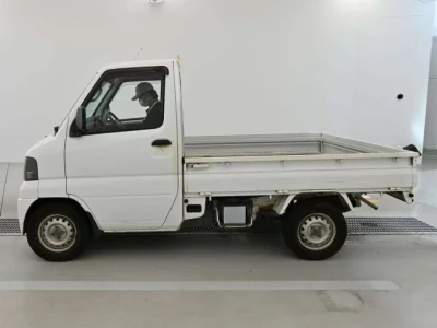 Nissan CLIPPER TRUCK  с аукциона в Японии
