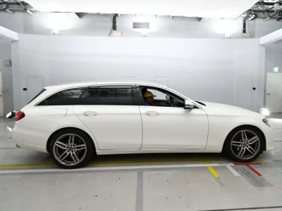 Mercedes-Benz E CLASS WAGON  с аукциона в Японии