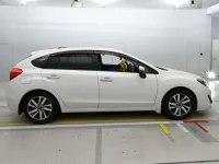 Subaru IMPREZA лот № 90472 оценка 3.5  с аукциона в Японии 2