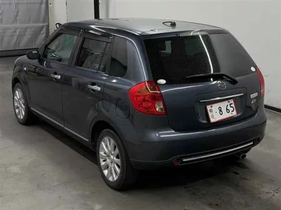 Mazda Verisa