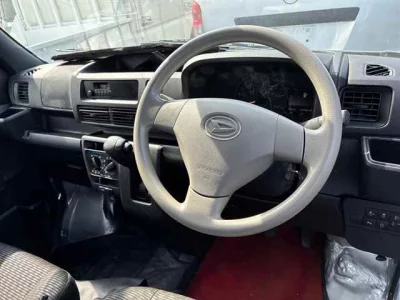 Daihatsu Hijet Deck Van