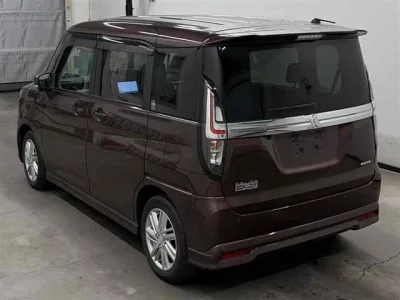 Mitsubishi DELICA D2  с аукциона в Японии