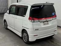 Mitsubishi DELICA D2 лот № 90148 оценка 3.5  с аукциона в Японии 1