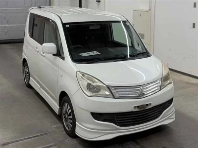 Mitsubishi Delica D:2