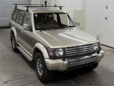 Mitsubishi PAJERO  с аукциона в Японии