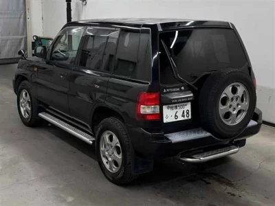 Mitsubishi Pajero iO