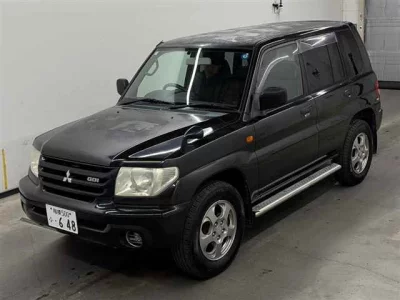 Mitsubishi Pajero iO