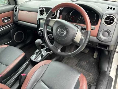 Mazda Verisa