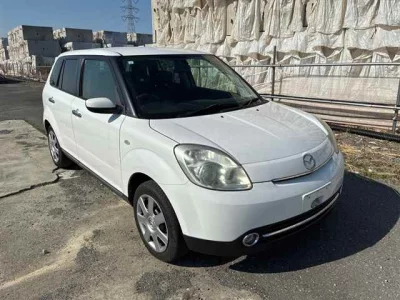 Mazda Verisa