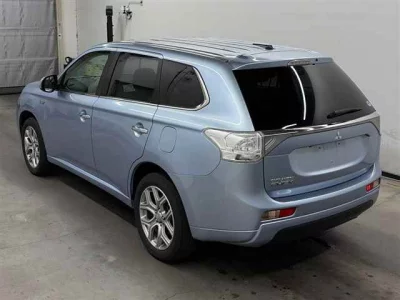 Mitsubishi OUTLANDER PHEV