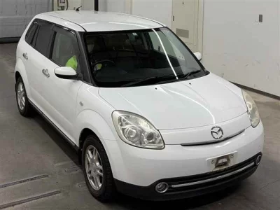 Mazda Verisa
