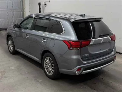 Mitsubishi OUTLANDER PHEV