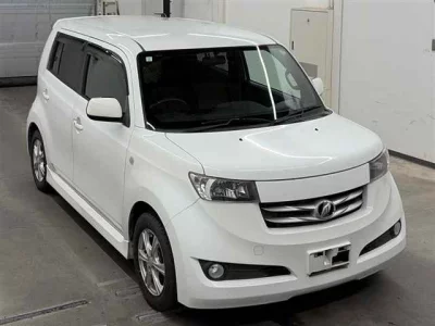 Toyota BB  с аукциона в Японии