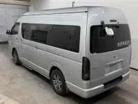 Toyota HIACE лот № 70039 оценка R  с аукциона в Японии 1