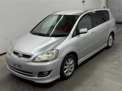 Toyota Ipsum