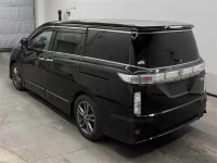 Nissan ELGRAND лот № 80070 оценка X  с аукциона в Японии 1