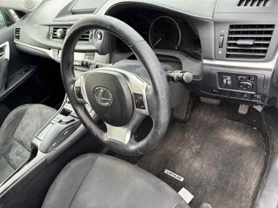 Lexus CT  с аукциона в Японии