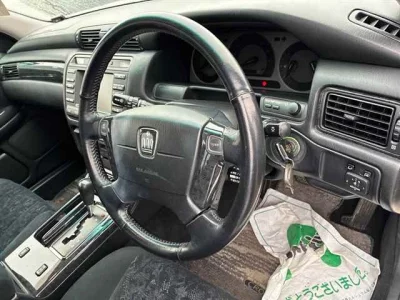 Toyota Crown Estate