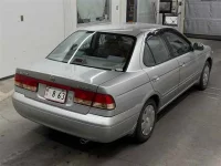 Nissan SUNNY лот № 60035 оценка 3.5  с аукциона в Японии 4