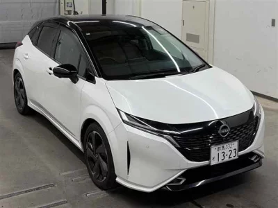 Nissan Aura