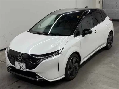Nissan Aura