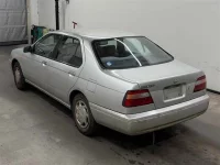 Nissan BLUEBIRD лот № 90151 оценка 3.5  с аукциона в Японии 1
