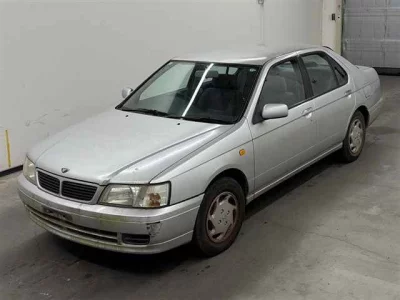 Nissan BLUEBIRD  с аукциона в Японии