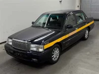 Toyota CROWN лот № 70222 оценка 3.5  с аукциона в Японии 3