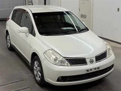 Nissan TIIDA  с аукциона в Японии