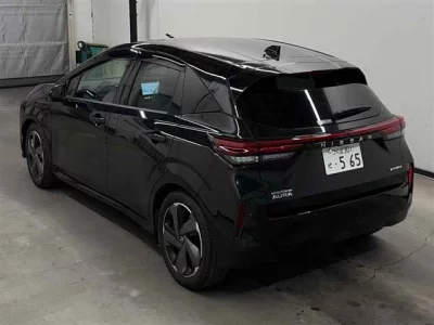 Nissan Aura