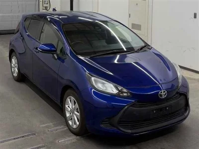 Toyota AQUA  с аукциона в Японии
