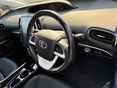Toyota PRIUS PHV