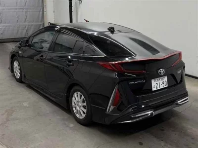 Toyota Prius PHV